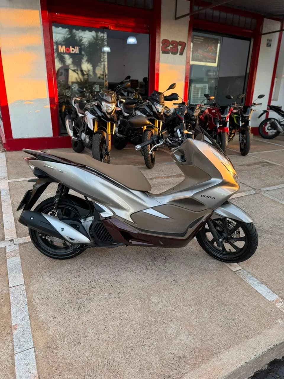 Honda PCX 150 DLX ABS